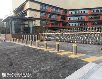 防撞液壓升降柱